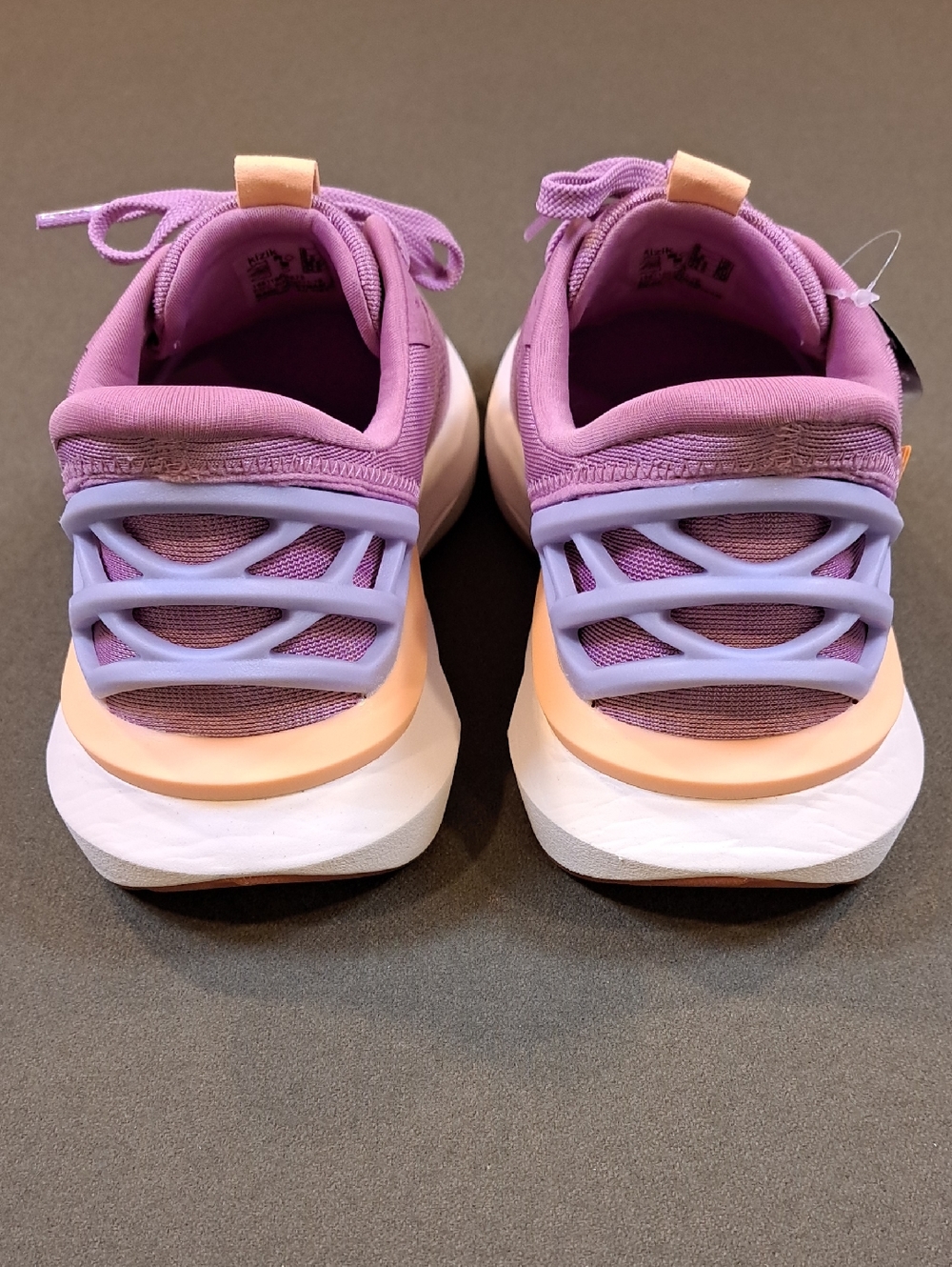 Kizik Athens 2 Sneaker - Color: Lilas/Thistle - Size: Women 8 - Picture 5 of 11